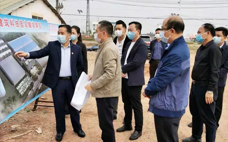 廣西平南縣委周仕志書記、常務(wù)副縣長(zhǎng)王潔紅一行蒞臨長(zhǎng)盛平南分公司考察